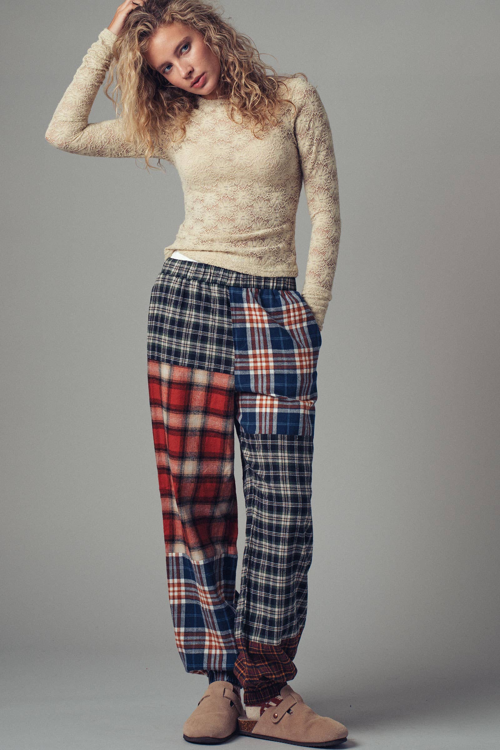 Romantic Floral Stretch Lace Top