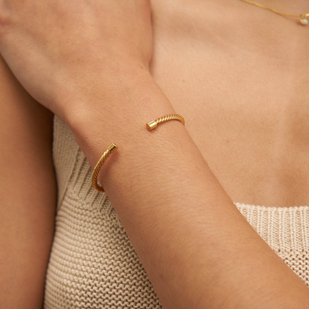 B. Grands 24K Gold Twisted Mini Bangle