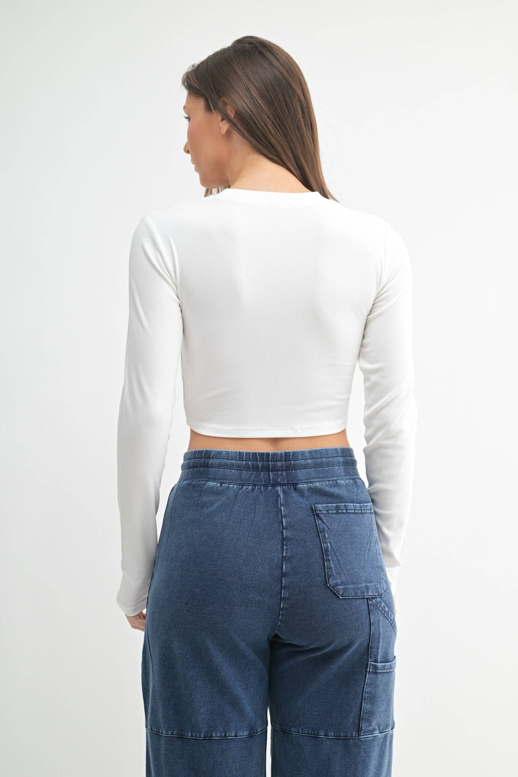 Essential Micro-Ribbed Long-Sleeved Cropped Top