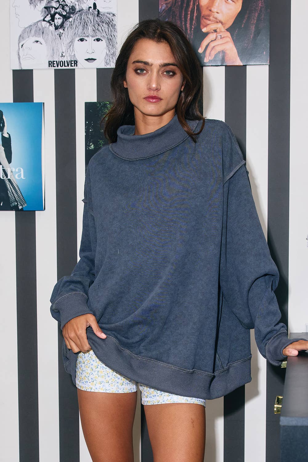 Vintage Mock Neck Oversized Sweatshirt