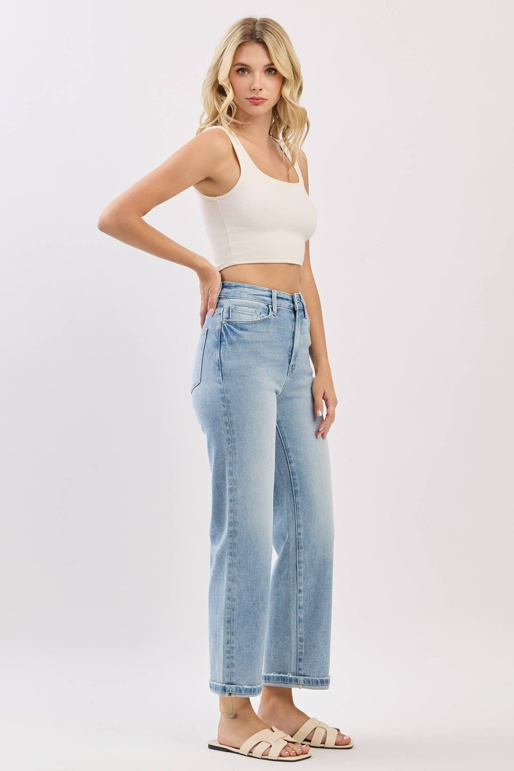 RELAXED STRAIGHT JEANS HIGH RISE