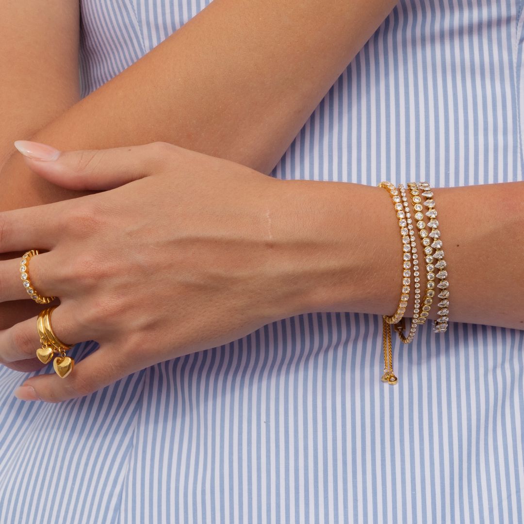 B. Grands 18K Gold Round Brilliant Tennis Bracelet