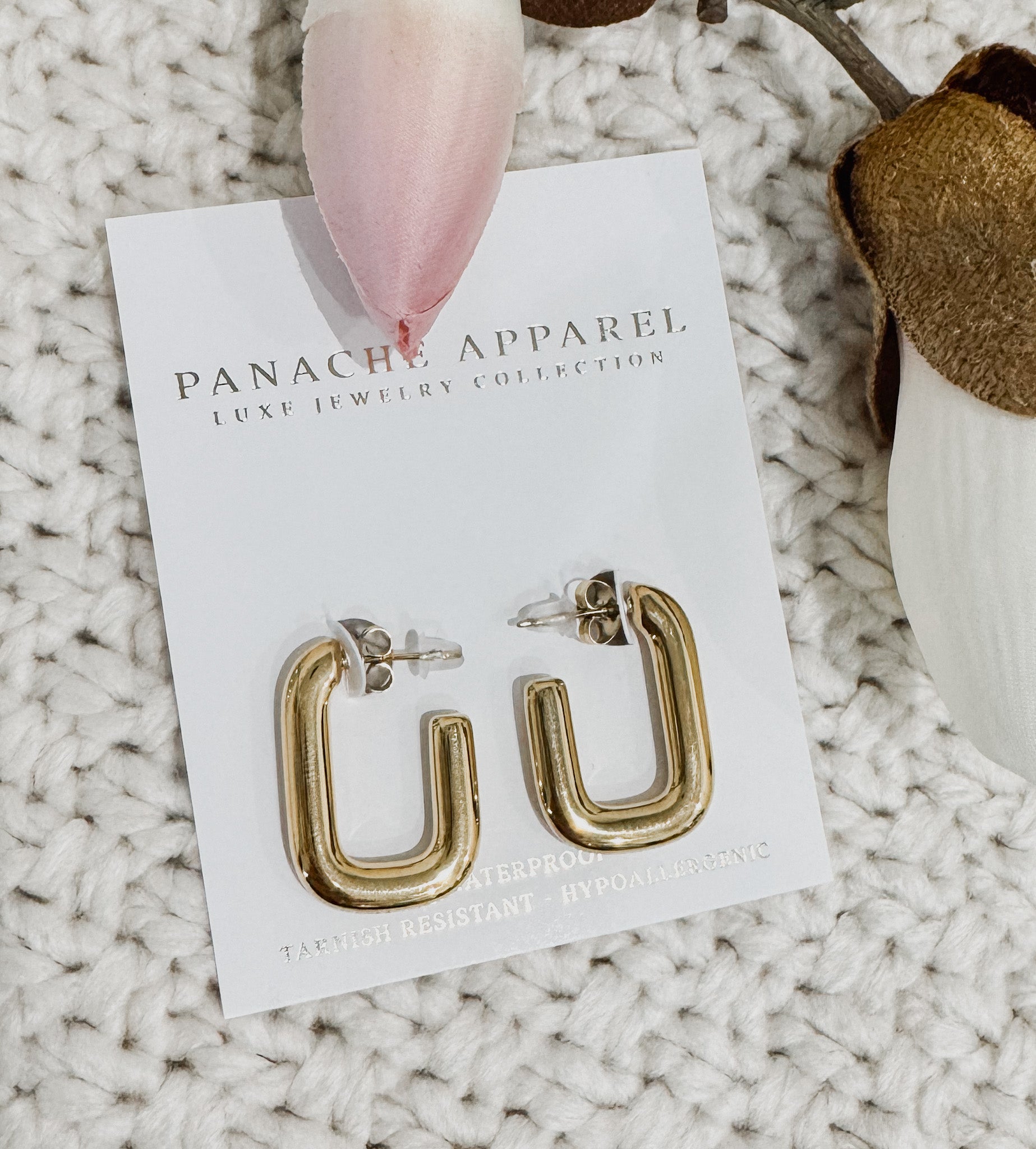 Luxe Gold Hollow Oval Hoops