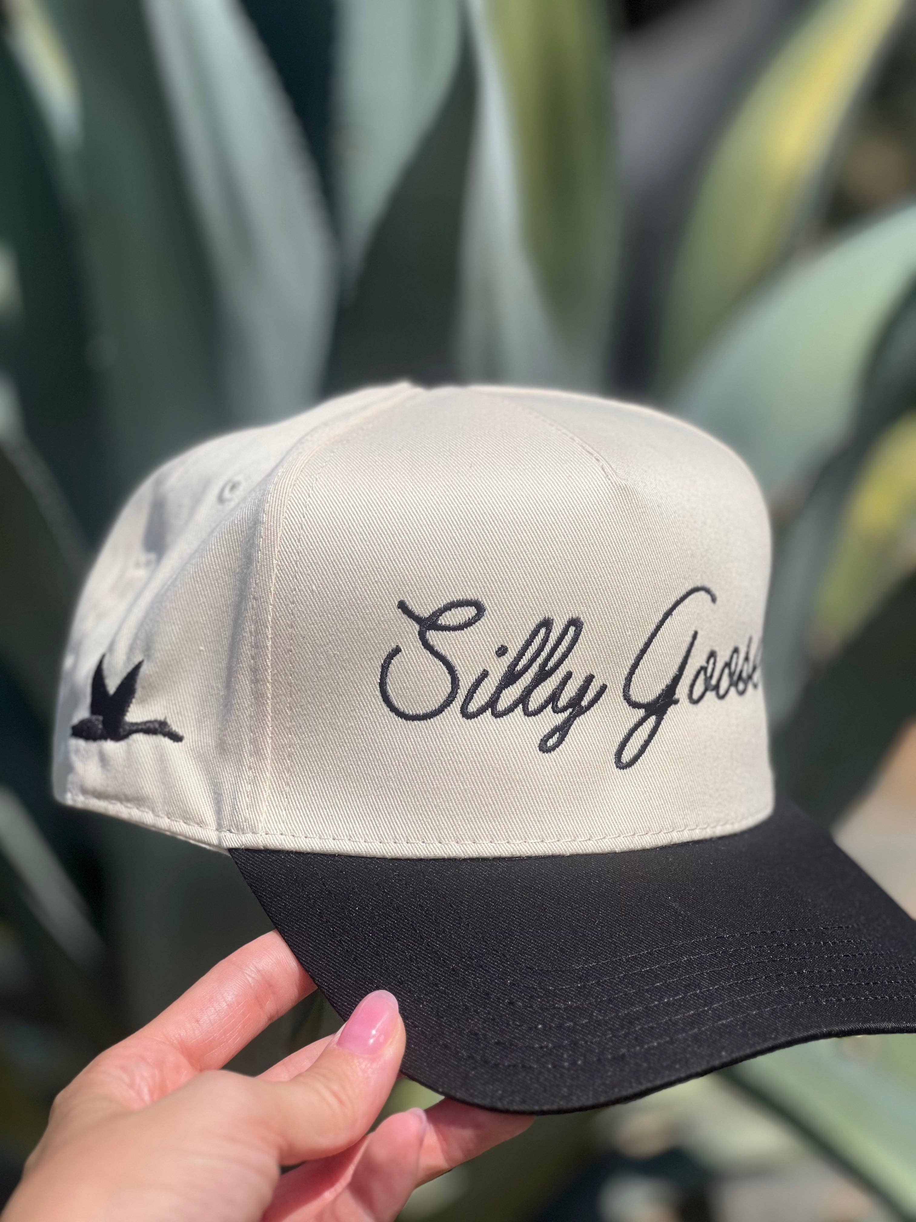 Silly Goose - Black/Natural