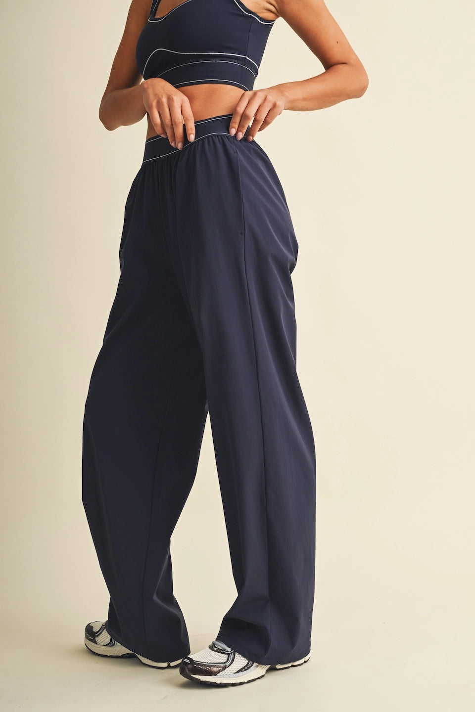 Everyday Relaxed Yoga Nylon Pants