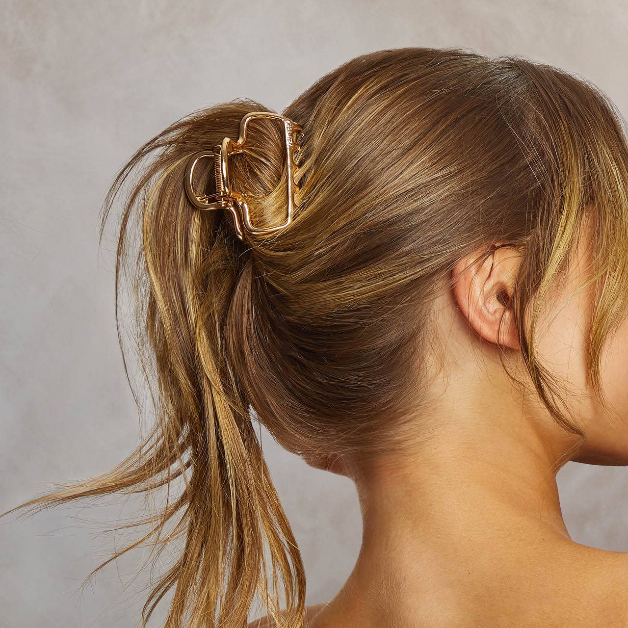 KITSCH Gold Metal Medium Claw Clip