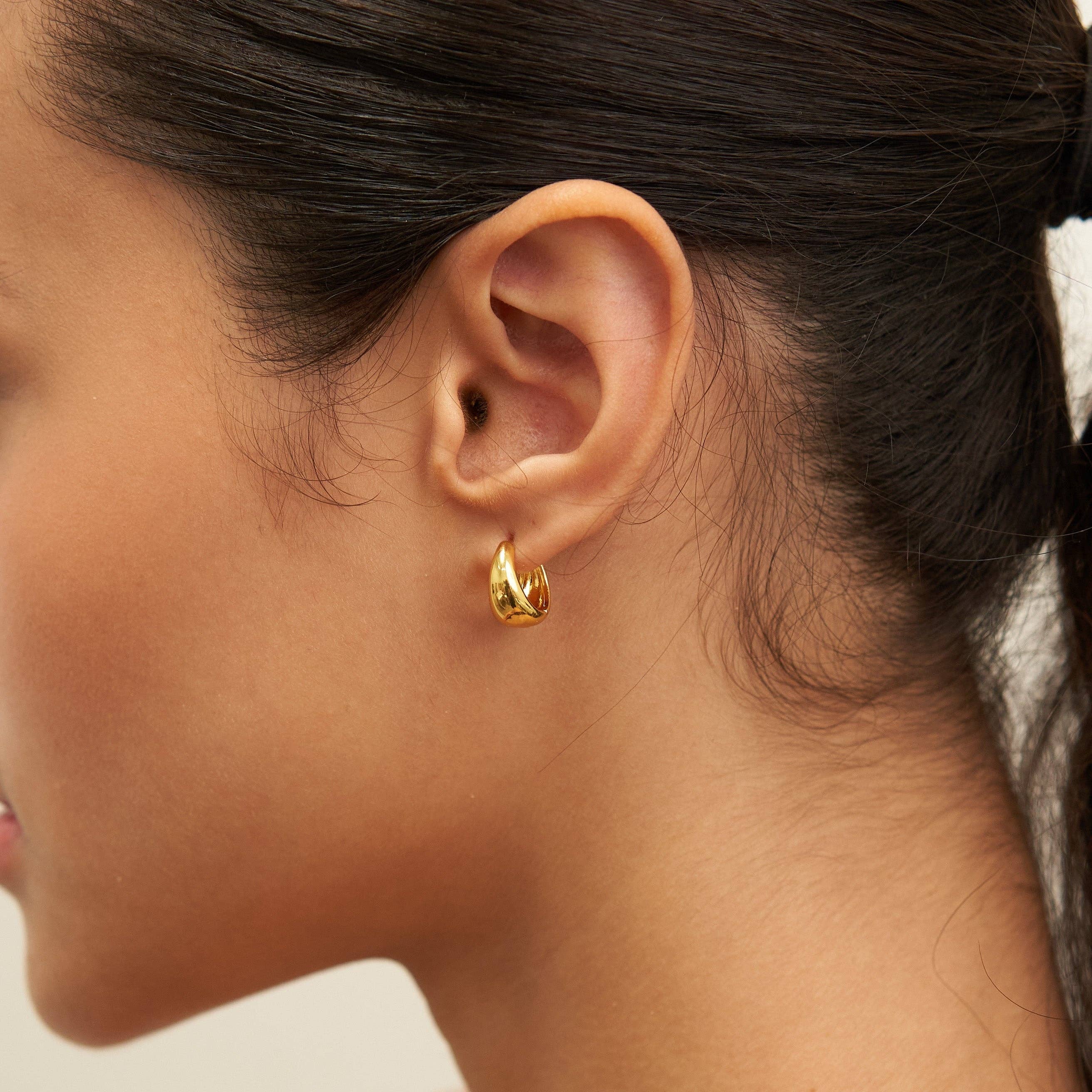 B. Grands 18K Gold 13mm Zenith Hoops