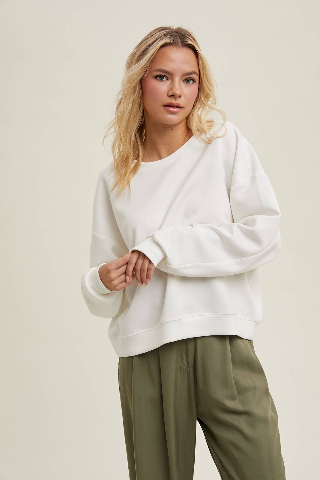 SCUBA RELAXED CROP SWEATSHIRT