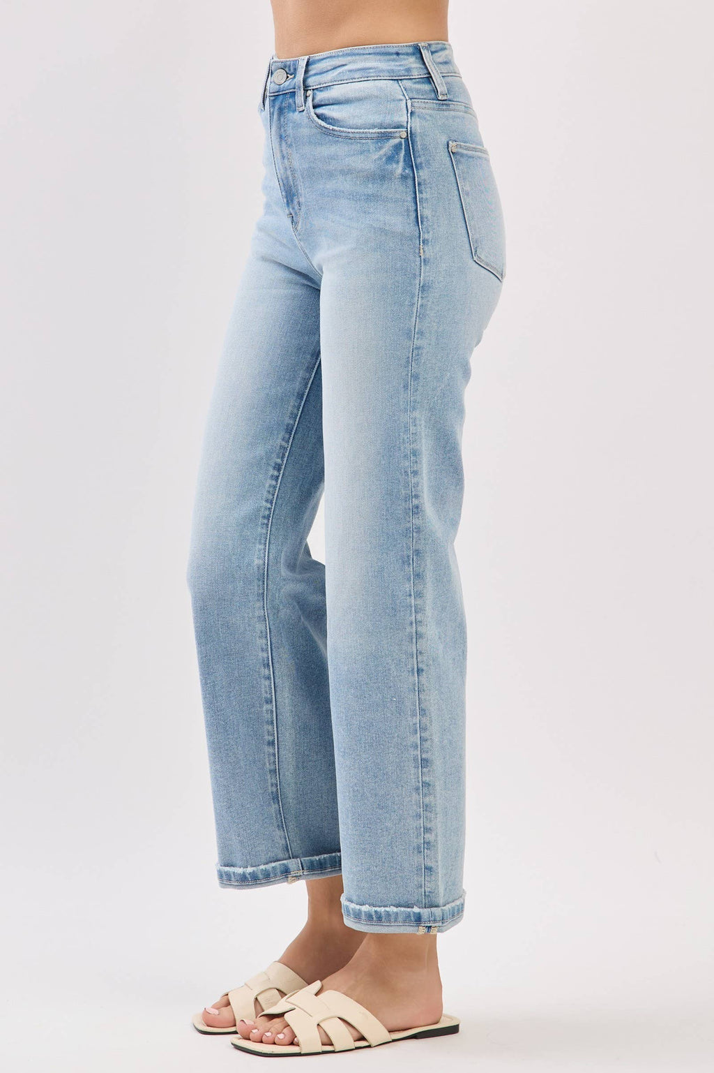 RELAXED STRAIGHT JEANS HIGH RISE