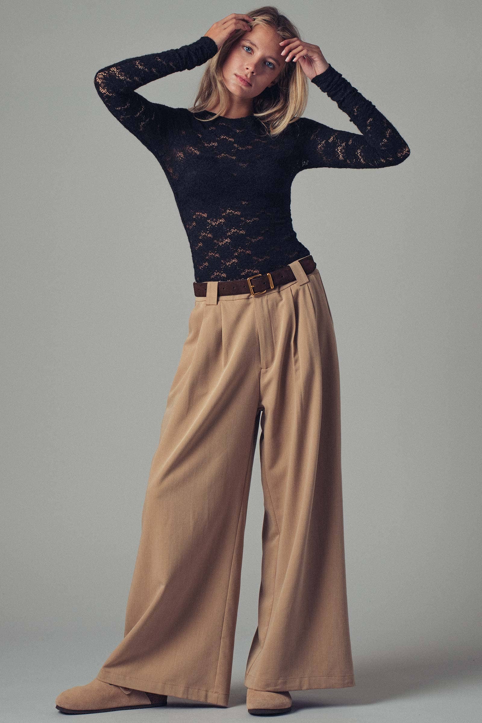 Romantic Floral Stretch Lace Top