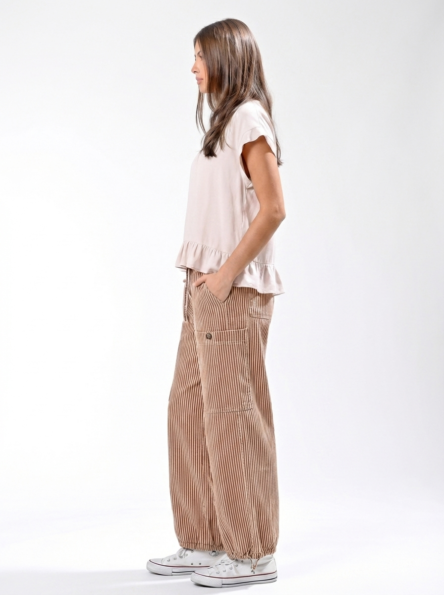 Washed out RUFFLE DETAIL CROPPED TOP