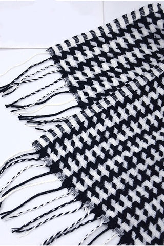 Black/White Patterned Scarf