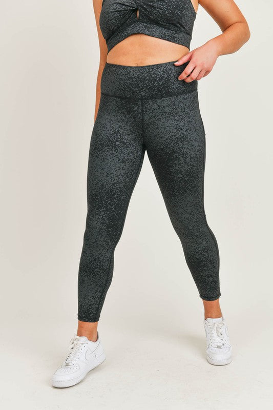 Curvy Foil Print Leggings