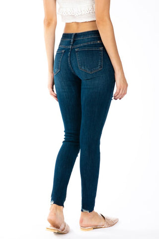 Kan Can Small Ankle Distressed Skinnies