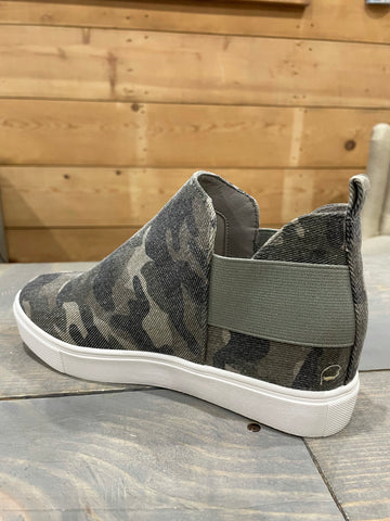 Camo Sneaker