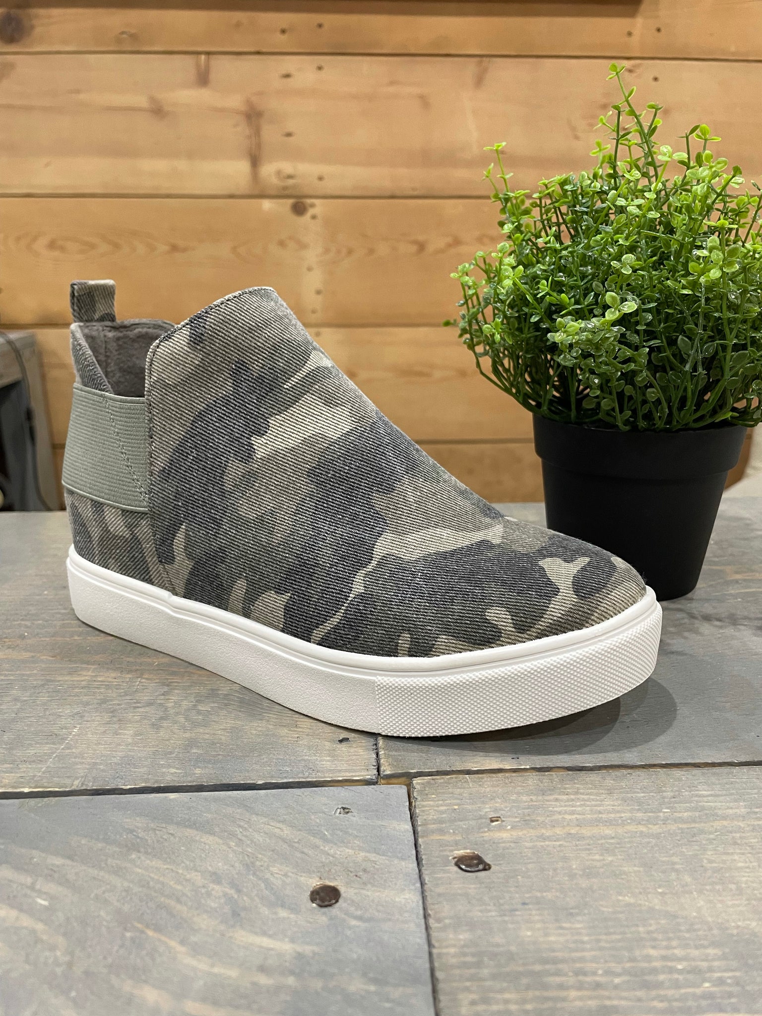 Camo Sneaker